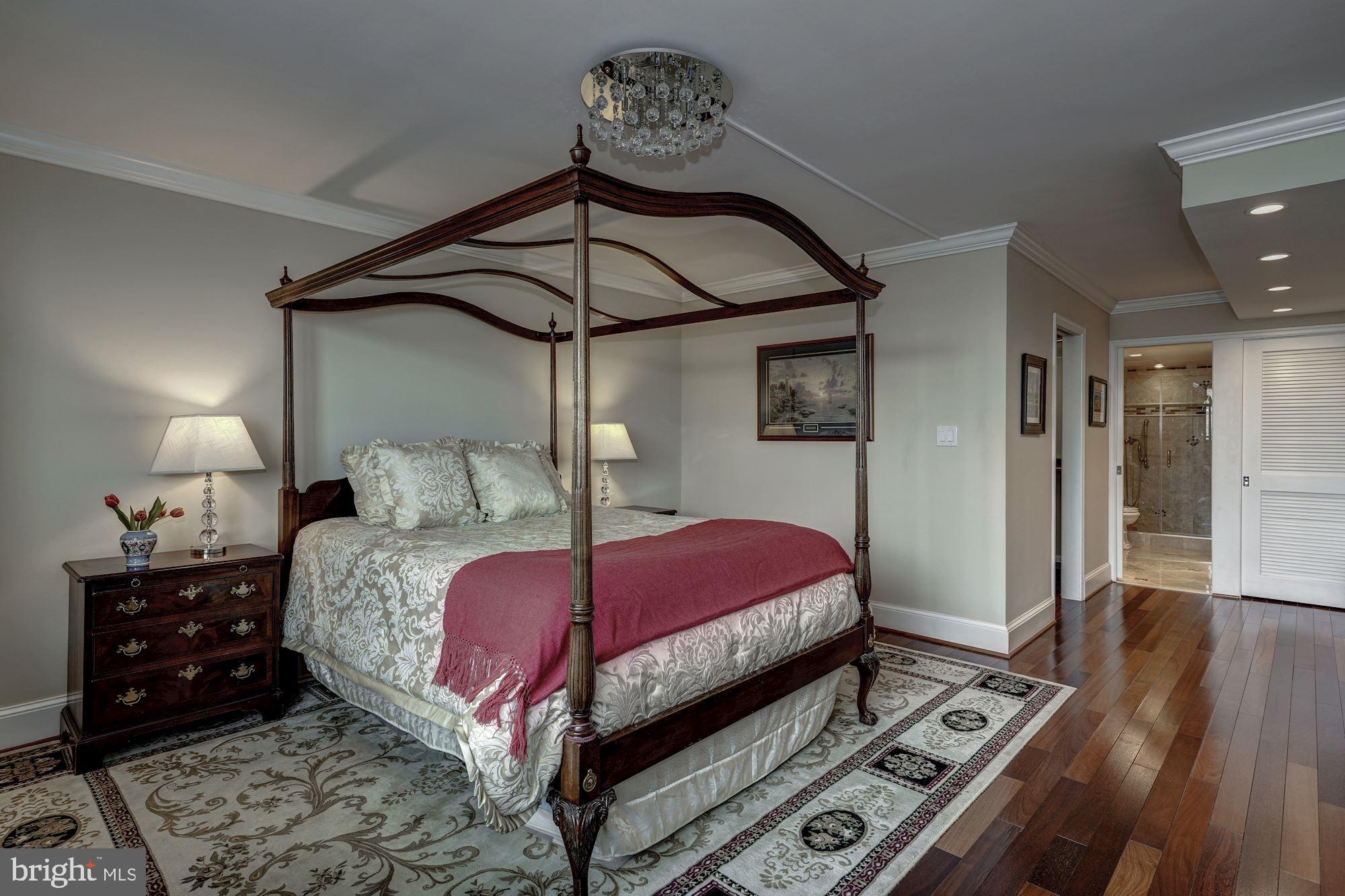 1101 South Arlington Ridge Road, Unit 515 Arlington, VA 22202 - Photo 15 of 36 Primary Suite