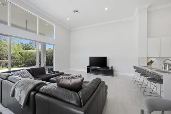 $14,000 | 5006 Northwest 24th Circle, Boca Raton, FL 33431