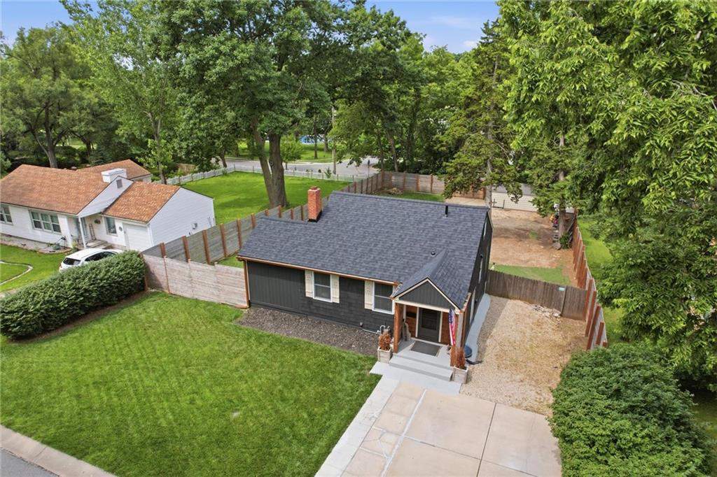 8524 Riley Street Overland Park, KS 66212 - Photo 26 of 43