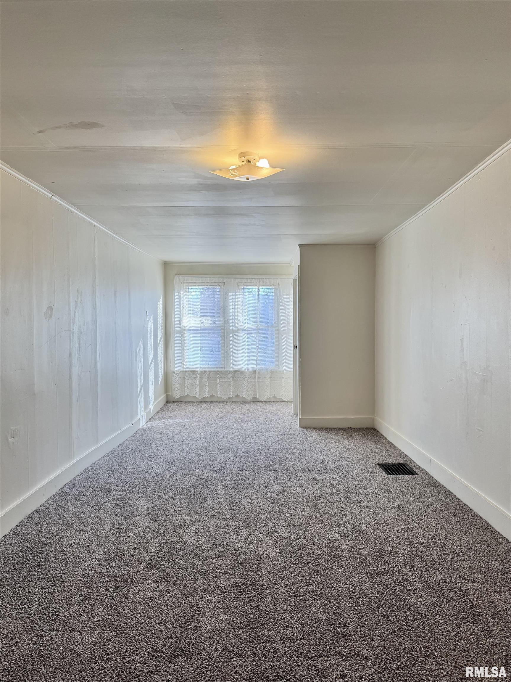 713 4th Avenue South Clinton, IA 52732 - Photo 17 of 21