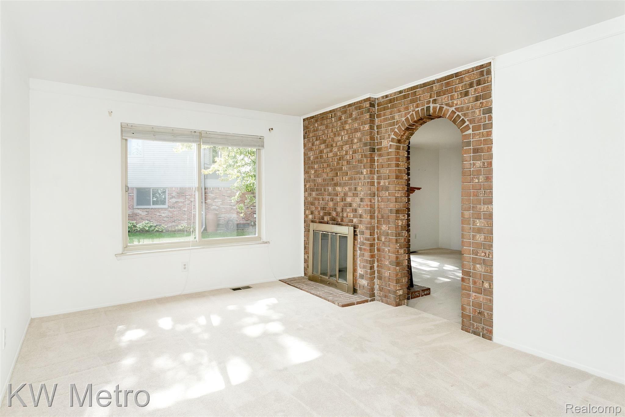 6476 Raintree Court Canton, MI 48187 - Photo 6 of 32 Raintree-6.jpg