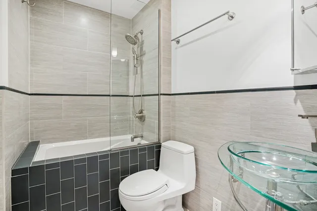 $725,000 | 1 1st Place, Unit 7 | Carroll Gardens