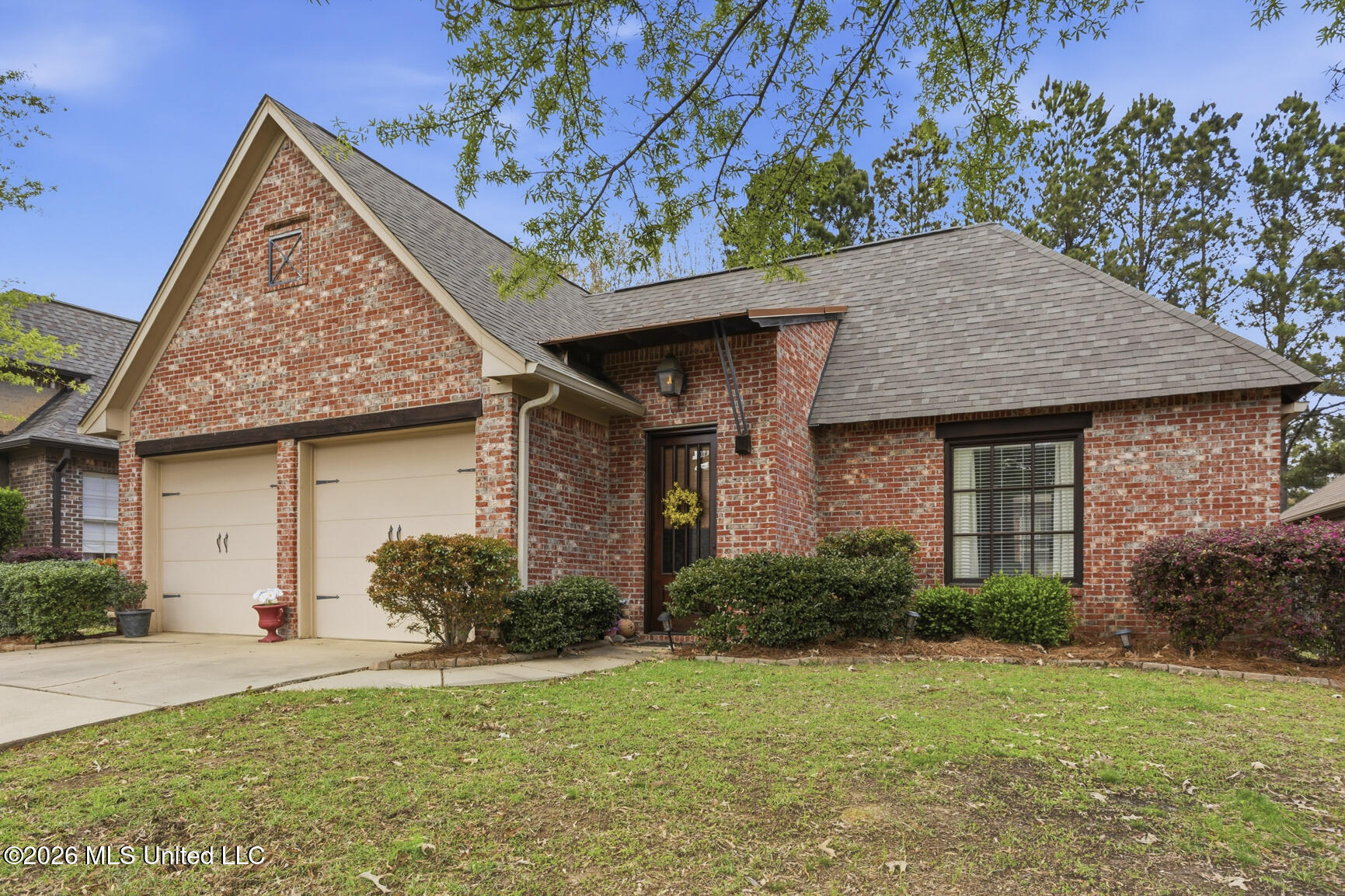 118 Hampton Chase Madison, MS 39110 - Photo 2 of 31 118 Hampton Chase-2