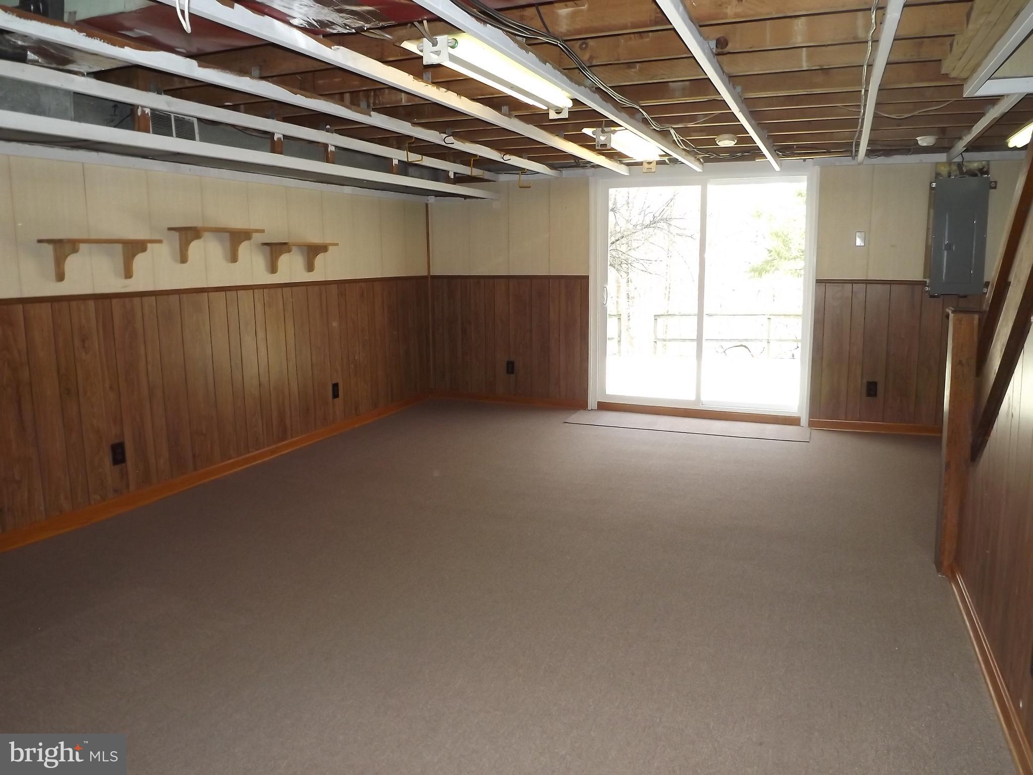 9112 Springview Road Philadelphia, PA 19115 - Photo 29 of 39 Gallery Image 29