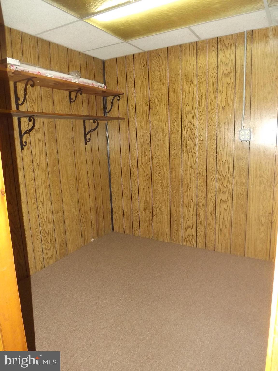 9112 Springview Road Philadelphia, PA 19115 - Photo 31 of 39 Gallery Image 31