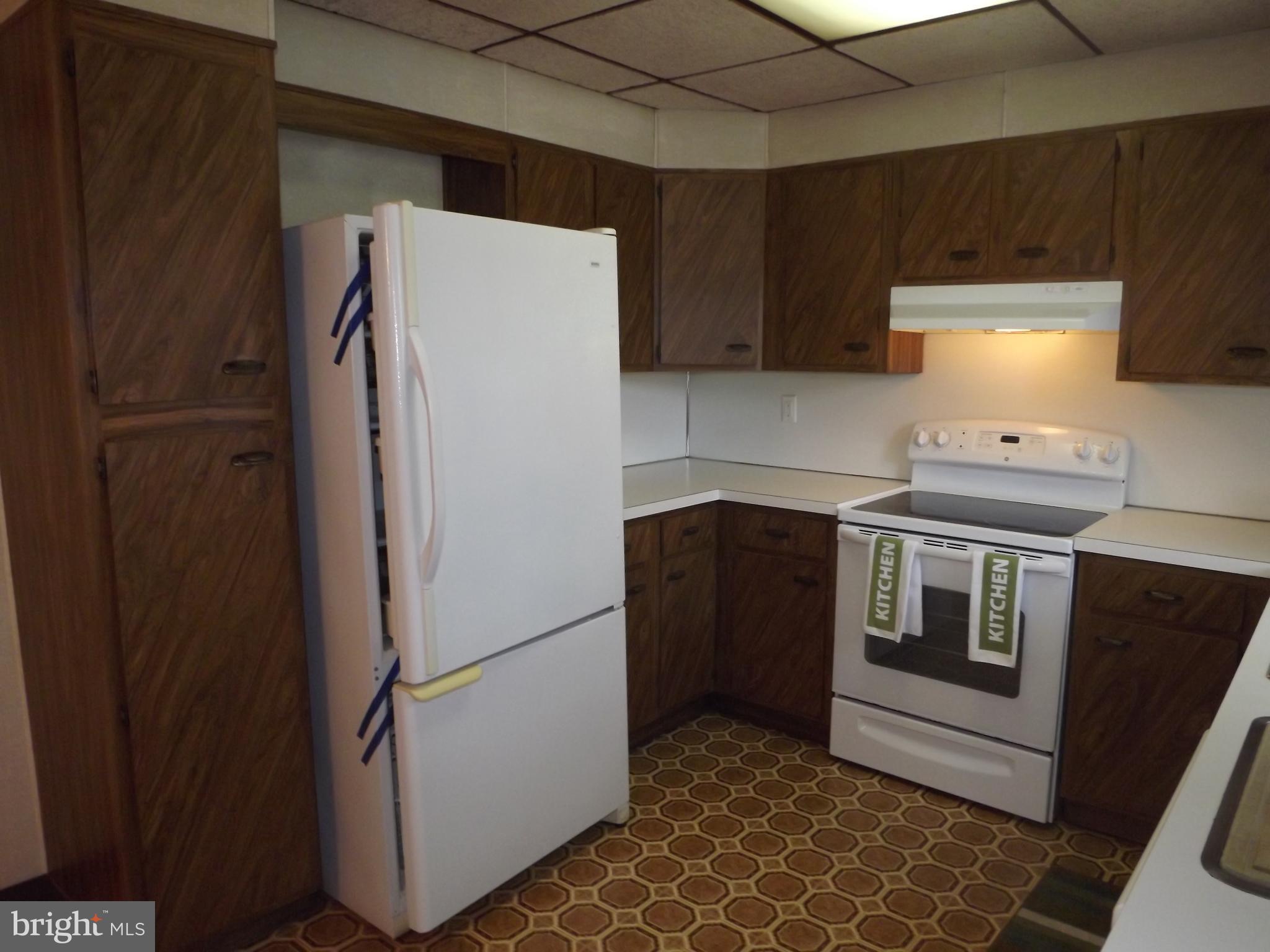 9112 Springview Road Philadelphia, PA 19115 - Photo 6 of 39 Gallery Image 6