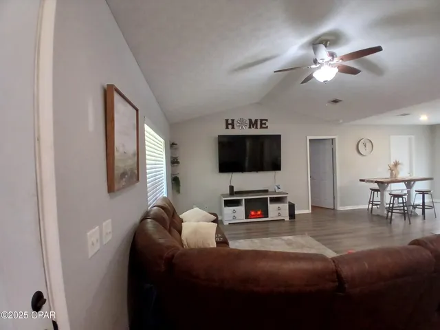 $269,000 | 7912 Campflowers Road, Youngstown, FL 32466