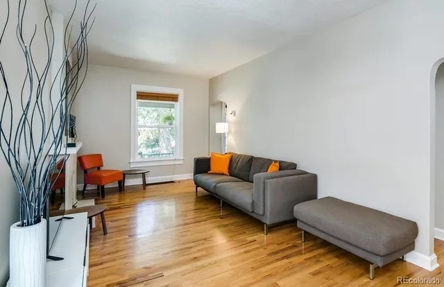 $3,100 | 284 South Lafayette Street, Denver, CO 80209