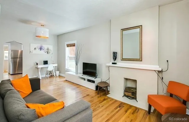 $3,100 | 284 South Lafayette Street, Denver, CO 80209