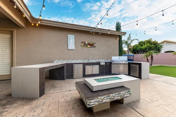 $3,900 | 27414 North 22nd Lane, Phoenix, AZ 85085