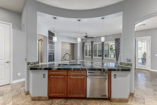 $3,900 | 27414 North 22nd Lane, Phoenix, AZ 85085