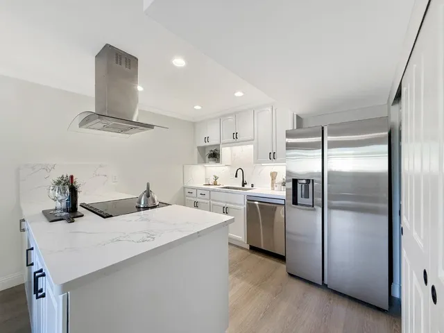 $1,050,000 | 125 Connemara Way, Unit 98, Sunnyvale, CA 94087