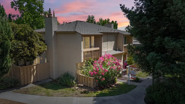 $1,050,000 | 125 Connemara Way, Unit 98, Sunnyvale, CA 94087