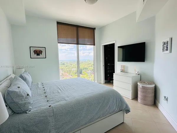 $5,000 | 2525 Southwest 3rd Avenue, Unit 1001, Miami, FL 33129