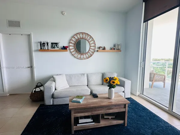 $5,000 | 2525 Southwest 3rd Avenue, Unit 1001, Miami, FL 33129