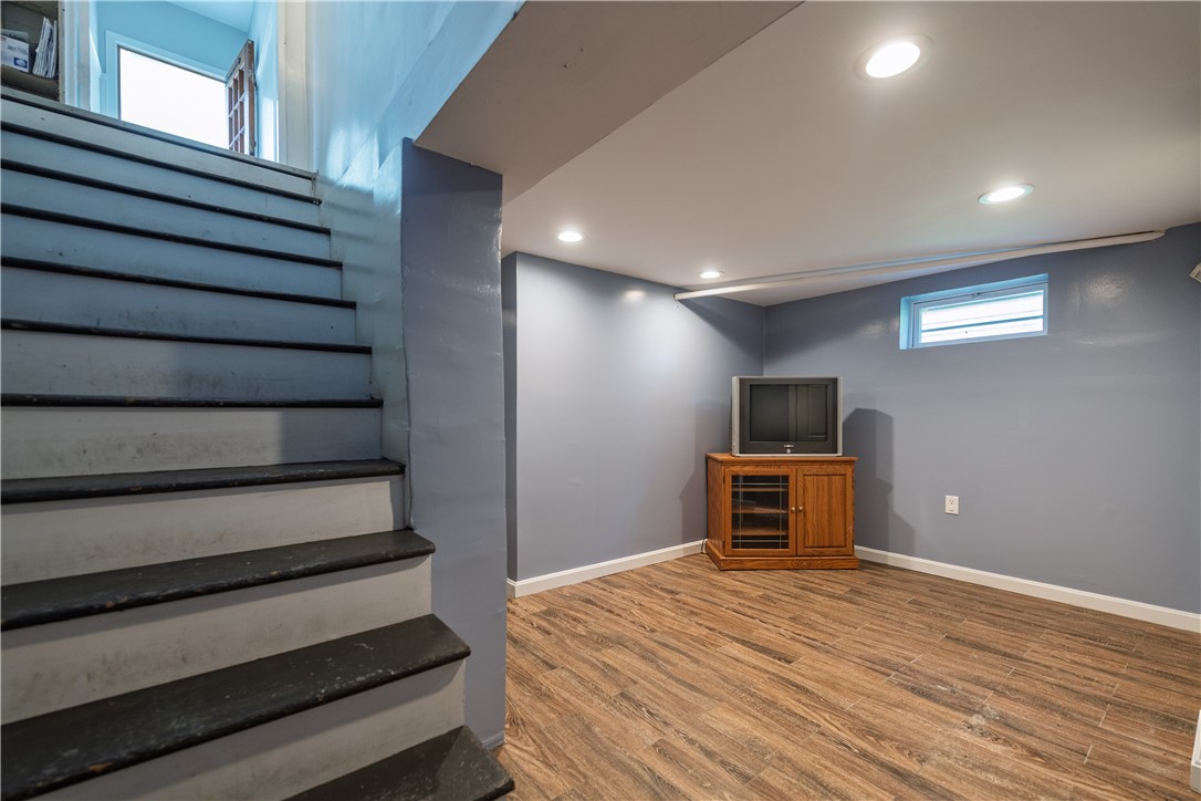 52 Forbes Street Providence, RI 02908 - Photo 26 of 40