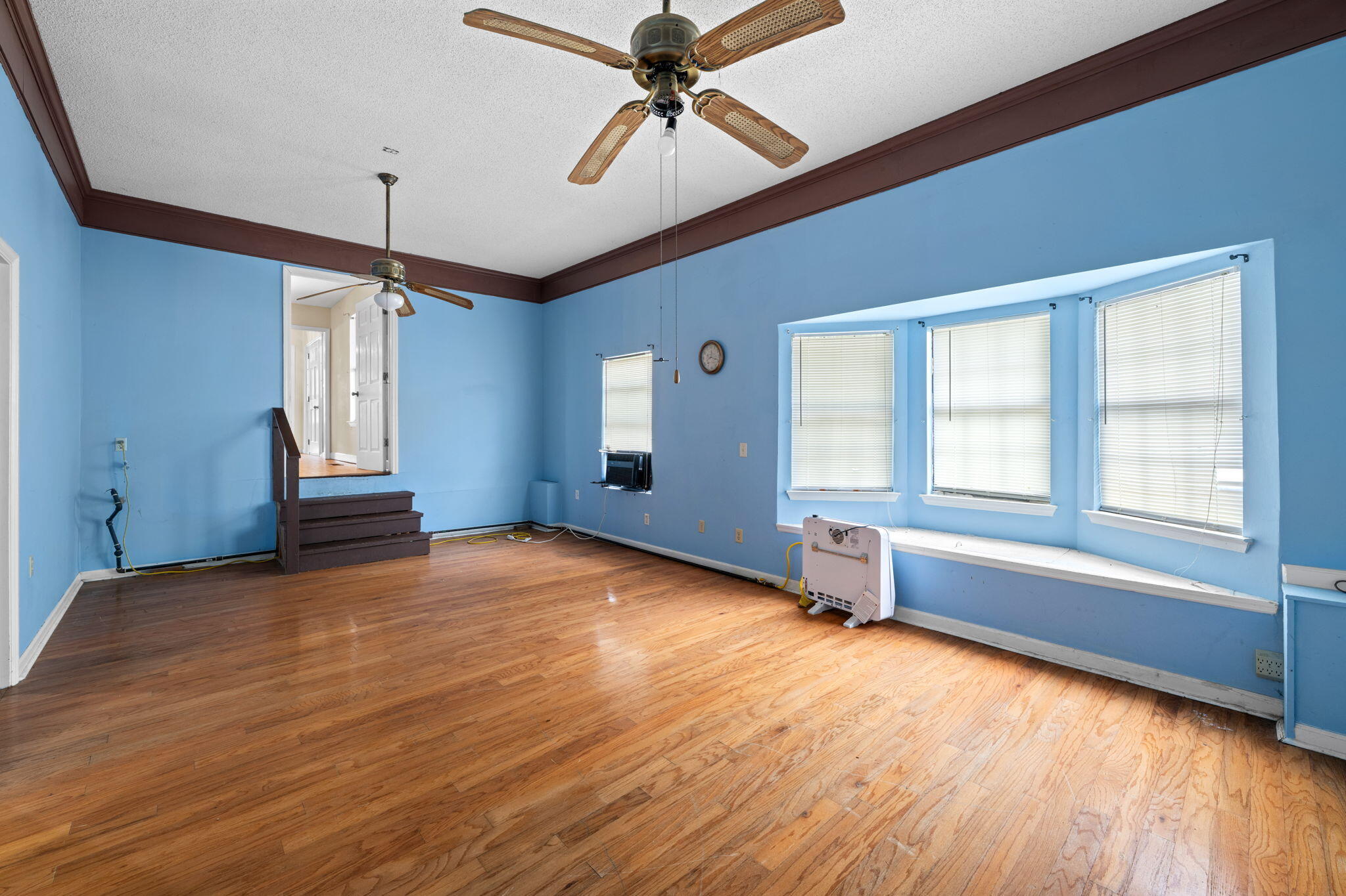 5642 Tucker Road Ooltewah, TN 37363 - Photo 21 of 52 mother in law suite living room