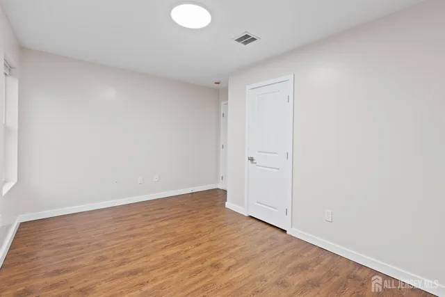 $650,000 | 33 McAuliffe Drive, North Brunswick, NJ 08902