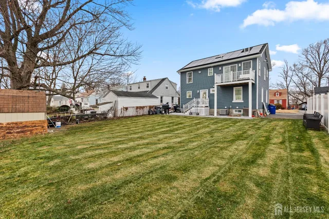 $650,000 | 33 McAuliffe Drive, North Brunswick, NJ 08902