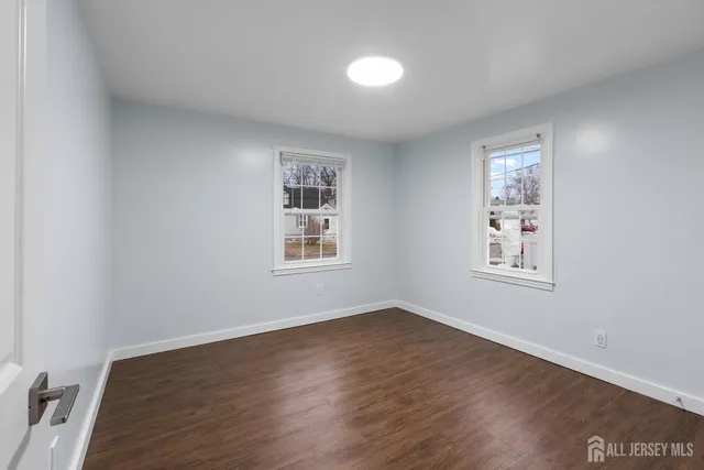 $650,000 | 33 McAuliffe Drive, North Brunswick, NJ 08902