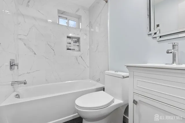 $650,000 | 33 McAuliffe Drive, North Brunswick, NJ 08902