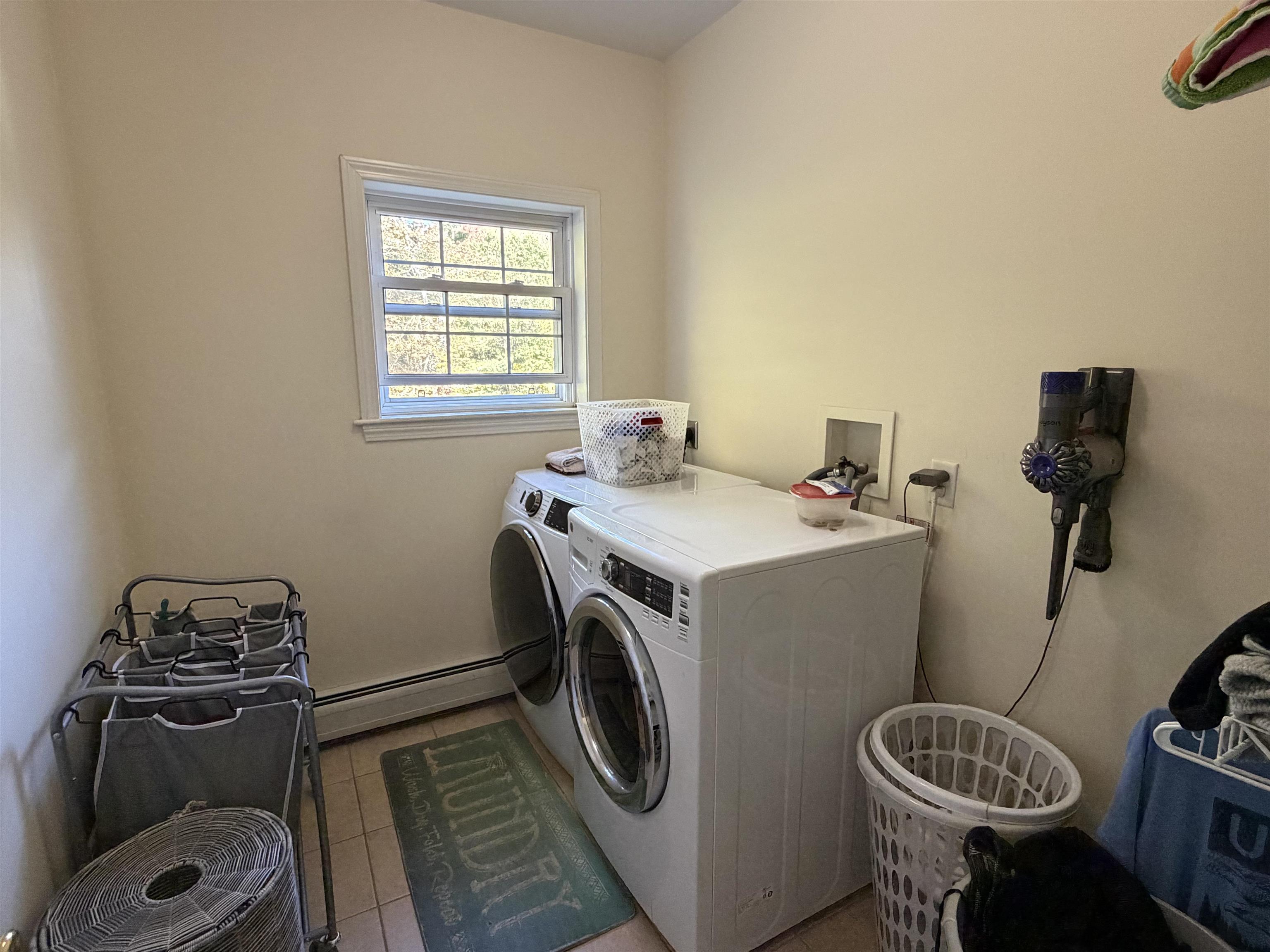 64 Osgood Road Kensington, NH 03833 - Photo 11 of 27