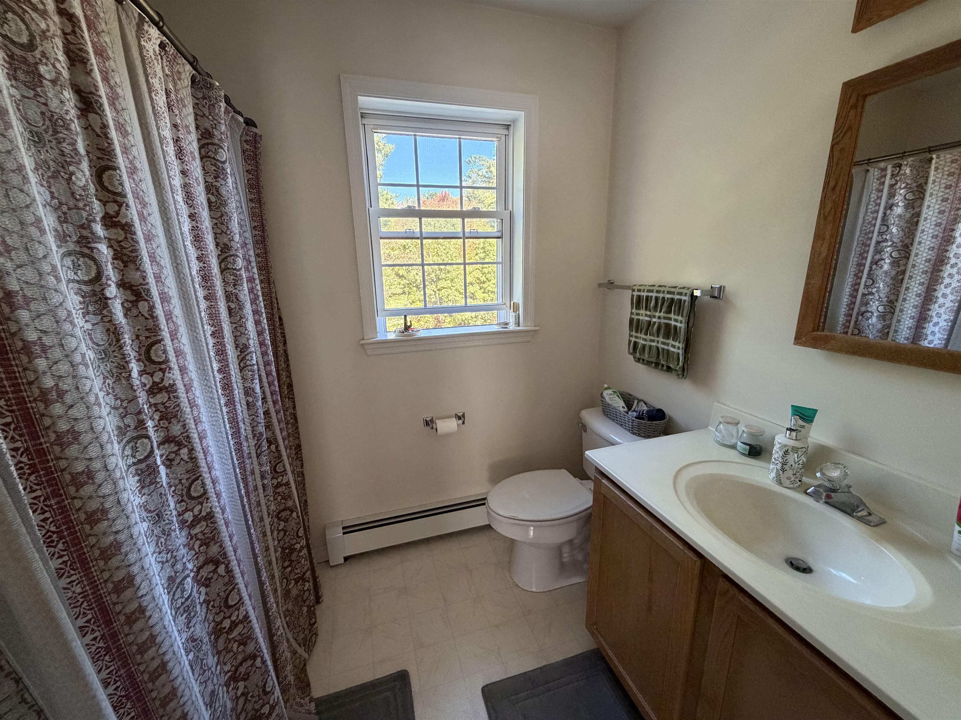 64 Osgood Road Kensington, NH 03833 - Photo 17 of 27