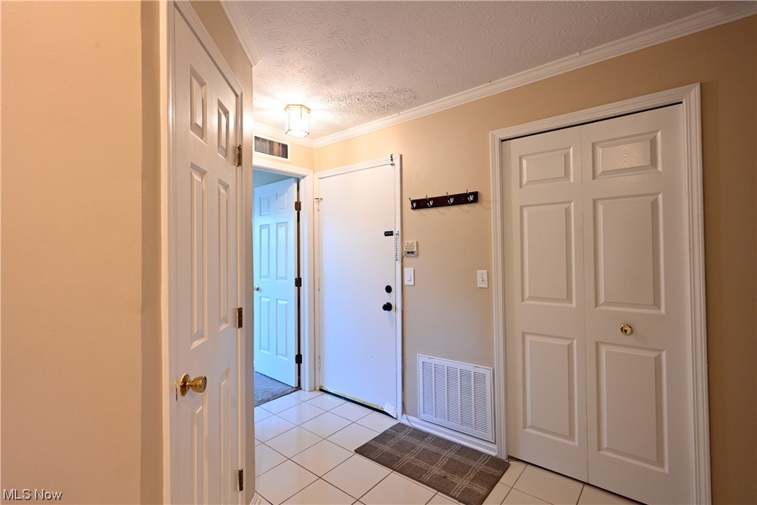 28140 Detroit Road, Unit A1 Westlake, OH 44145 - Photo 2 of 30