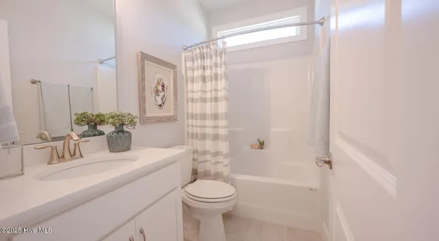 $1,740 | 115 Beaumont Oaks Drive, Unit C1, Wilmington, NC 28411