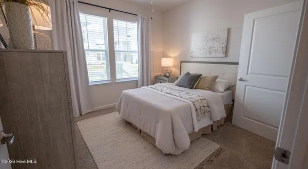 $2,076 | 115 Beaumont Oaks Drive, Unit SEA OAK, Wilmington, NC 28411