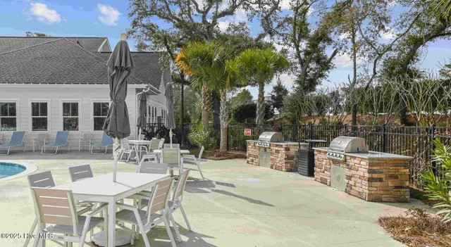 $1,740 | 115 Beaumont Oaks Drive, Unit C1, Wilmington, NC 28411