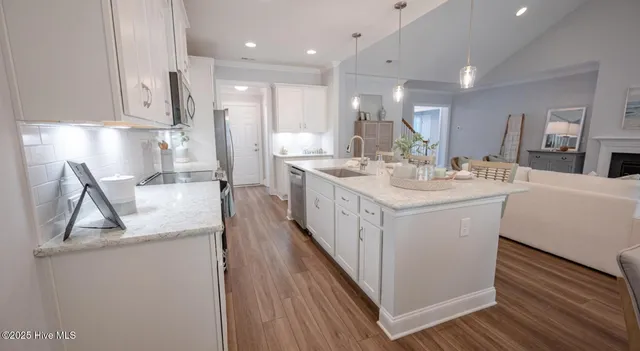 $1,740 | 115 Beaumont Oaks Drive, Unit C1, Wilmington, NC 28411