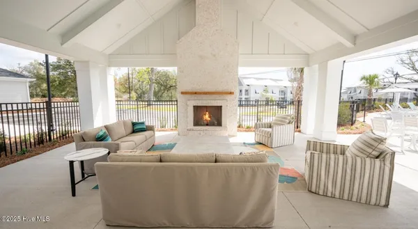 $2,076 | 115 Beaumont Oaks Drive, Unit SEA OAK, Wilmington, NC 28411