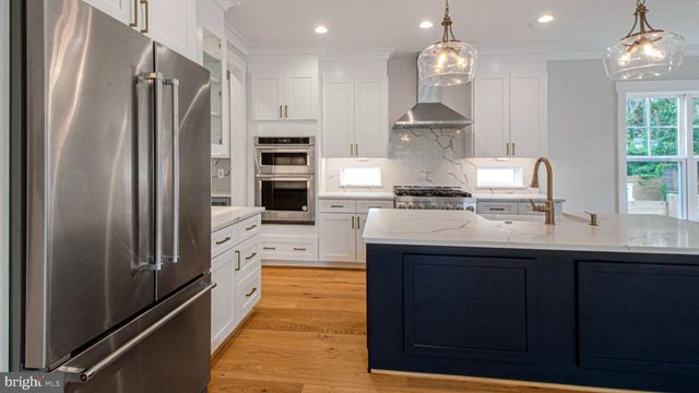 $1,970,000 | 28 East Maple Street, Alexandria, VA 22301