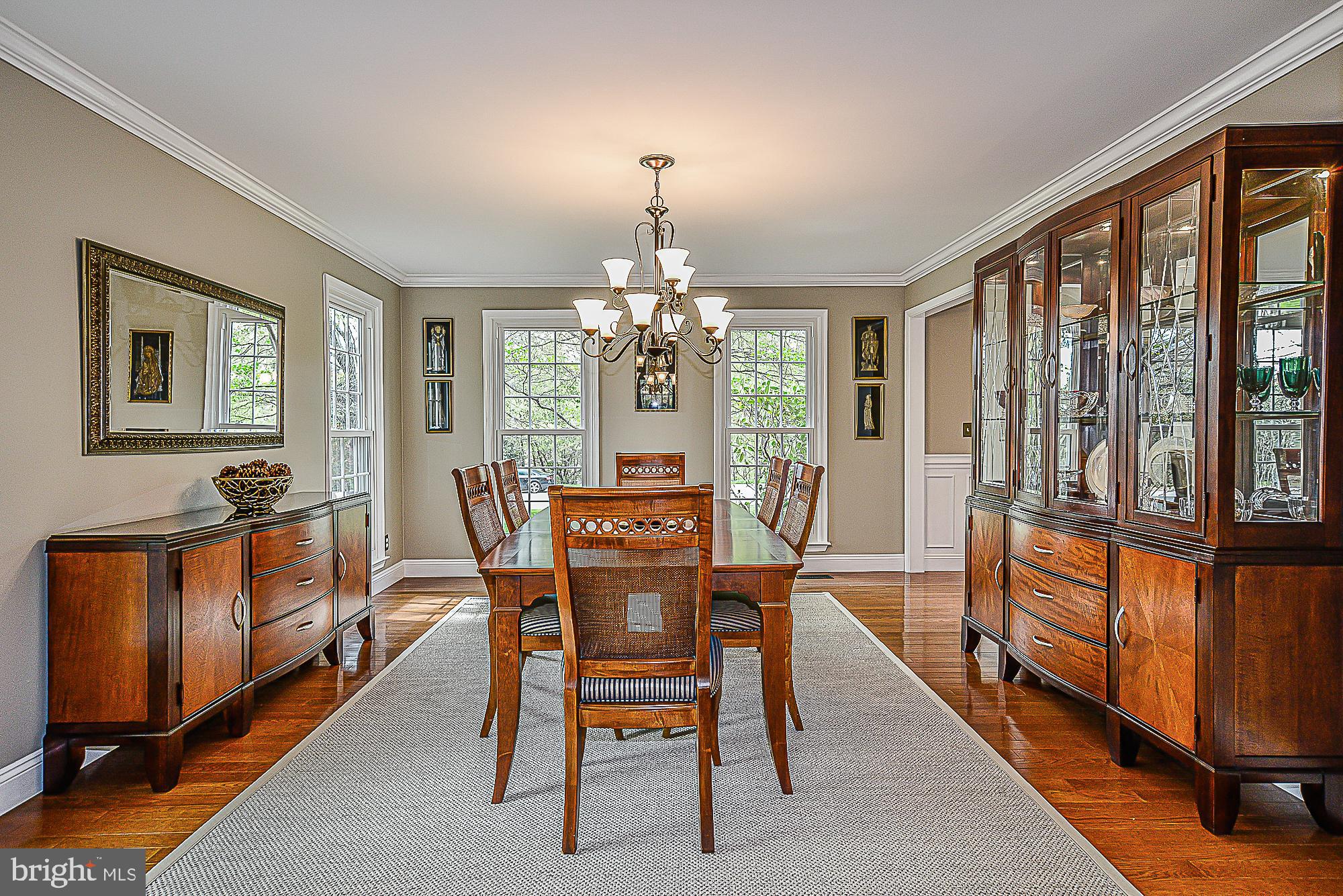 9291 Davis Drive Lorton, VA 22079 - Photo 14 of 57 Large Dining room