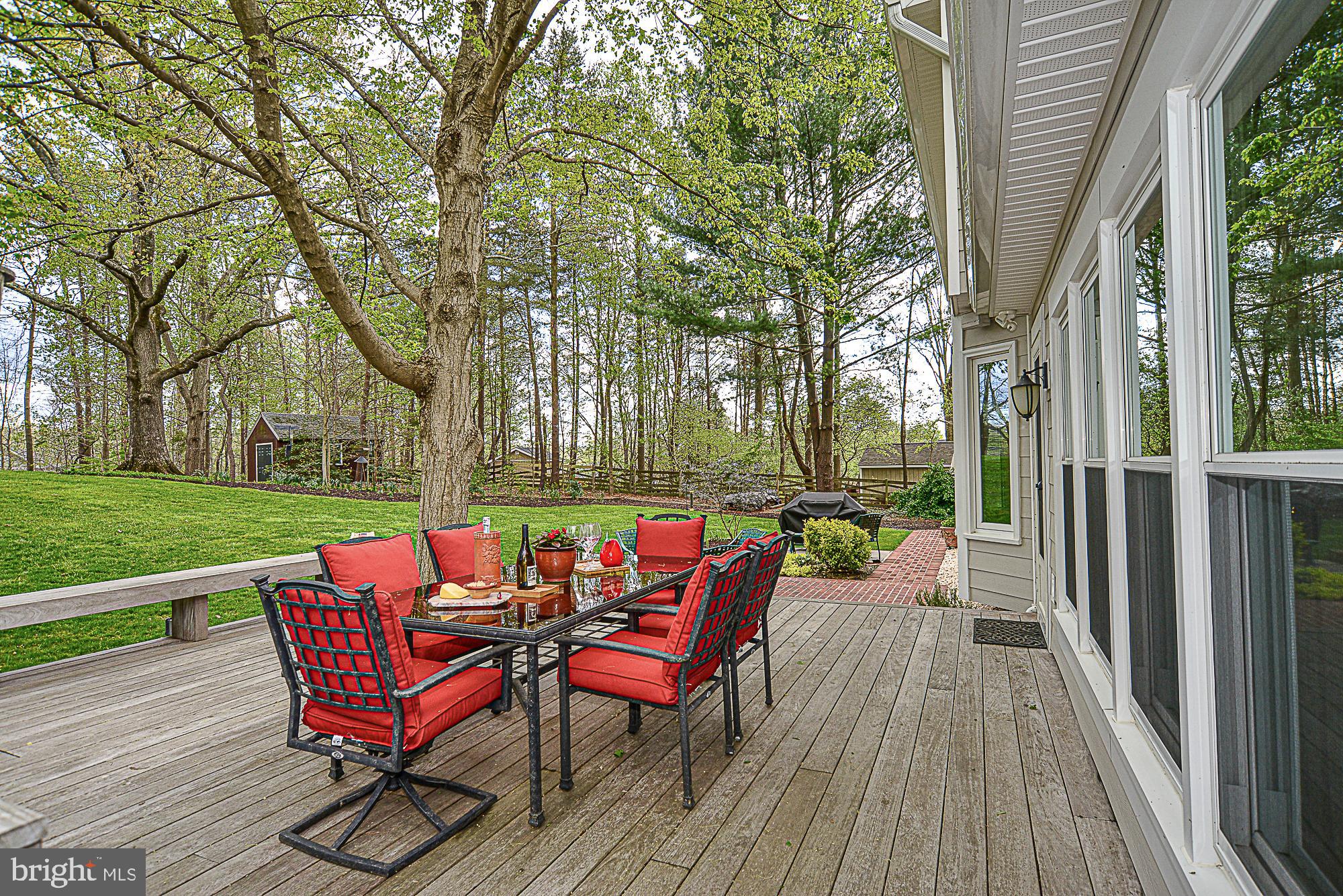 9291 Davis Drive Lorton, VA 22079 - Photo 42 of 57 Relax and enjoy dining al fresco!