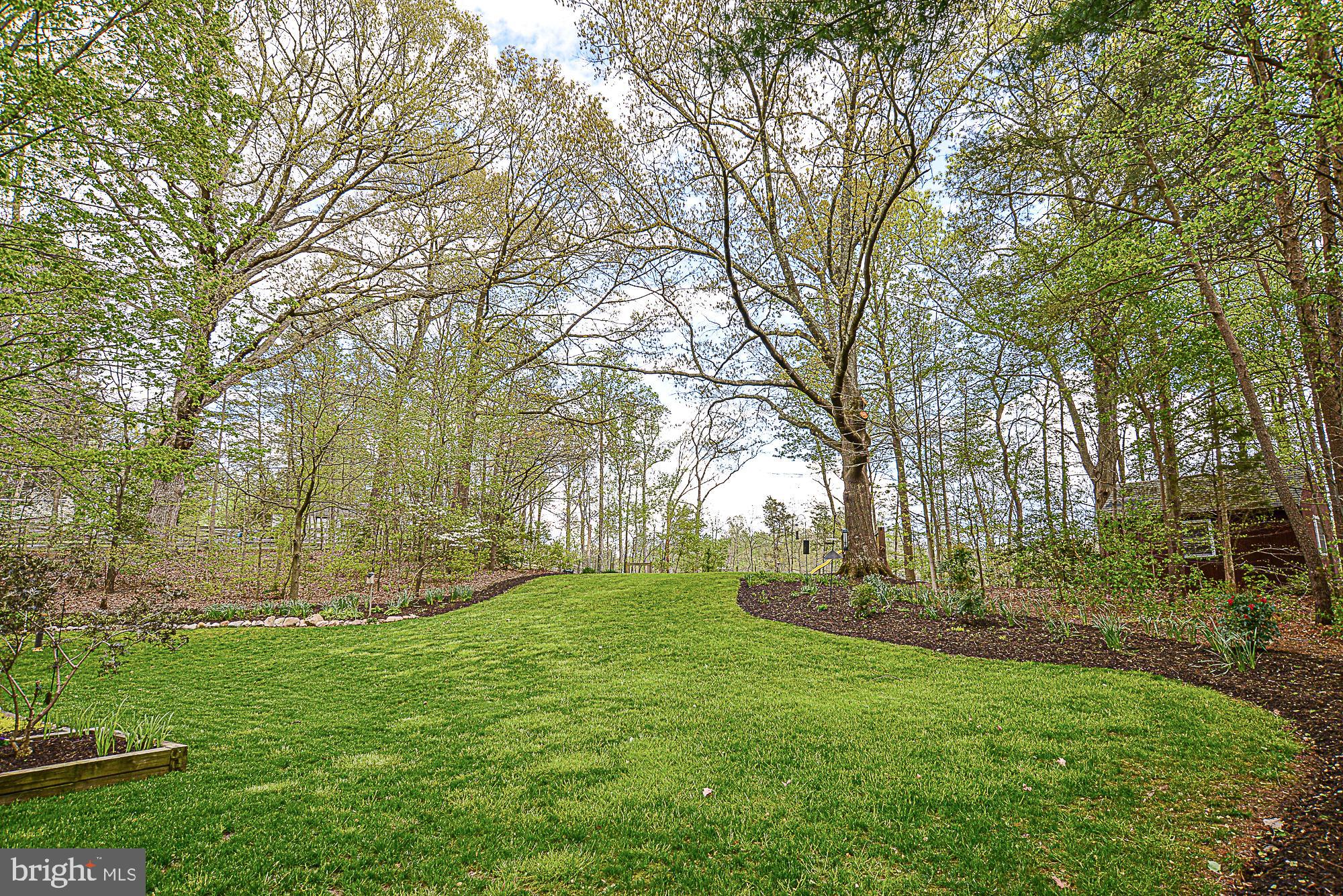 9291 Davis Drive Lorton, VA 22079 - Photo 9 of 57 STUNNING views!!!!