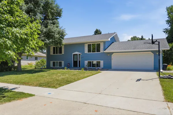 $339,000 | 2832 Westgate Drive South, Fargo, ND 58103