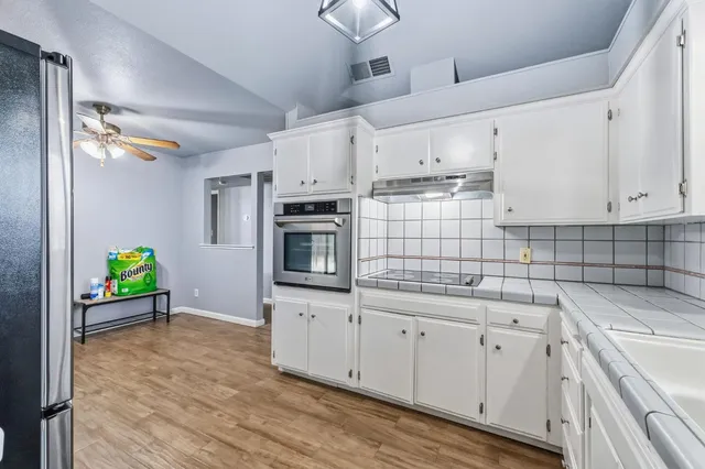 $385,000 | 4665 West Ashcroft Avenue, Fresno, CA 93722