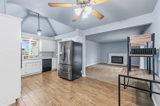 $385,000 | 4665 West Ashcroft Avenue, Fresno, CA 93722