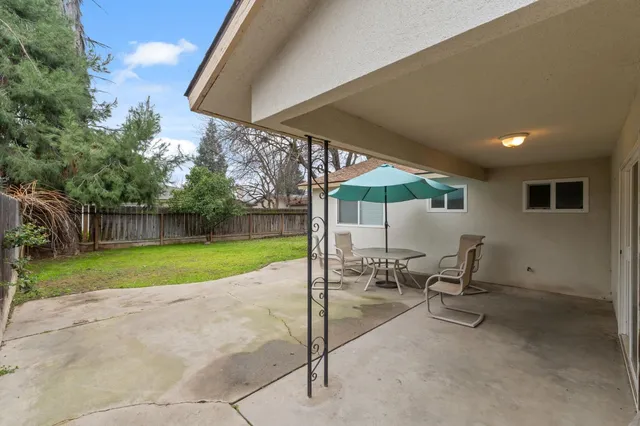 $385,000 | 4665 West Ashcroft Avenue, Fresno, CA 93722