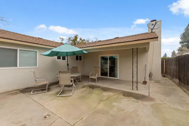 $385,000 | 4665 West Ashcroft Avenue, Fresno, CA 93722