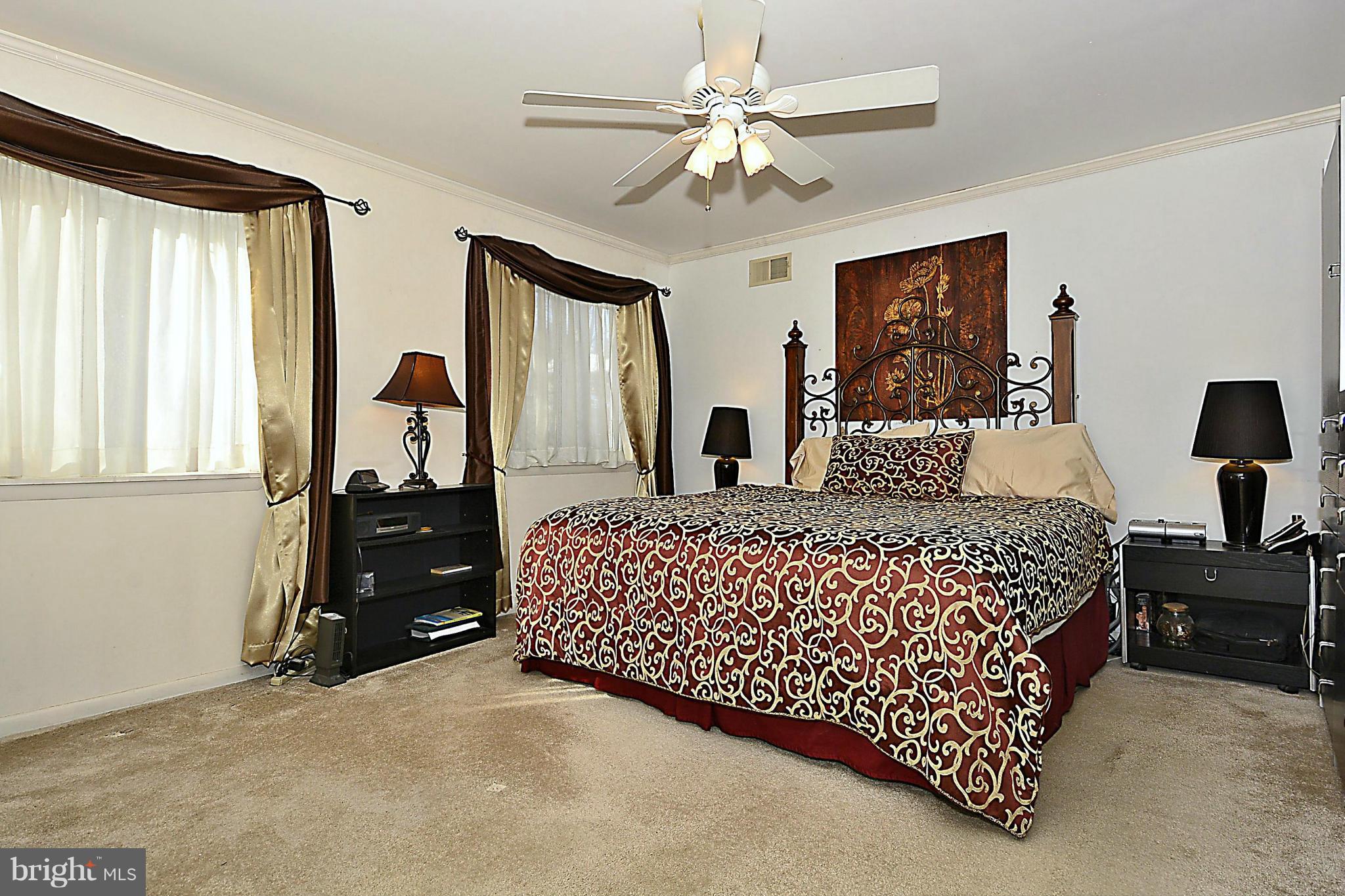 18506 Cabin Road Triangle, VA 22172 - Photo 16 of 30 Luxury Master Bedroom with BIG Walk In Closet