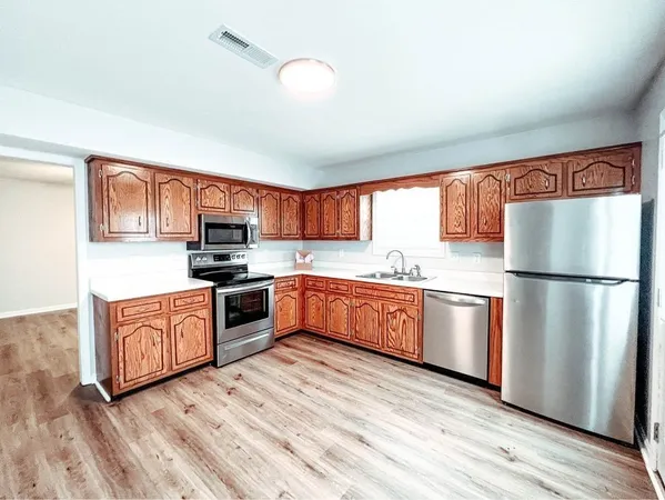 $1,295 | 124 Ballygar Street, Unit F, Clarksville, TN 37043