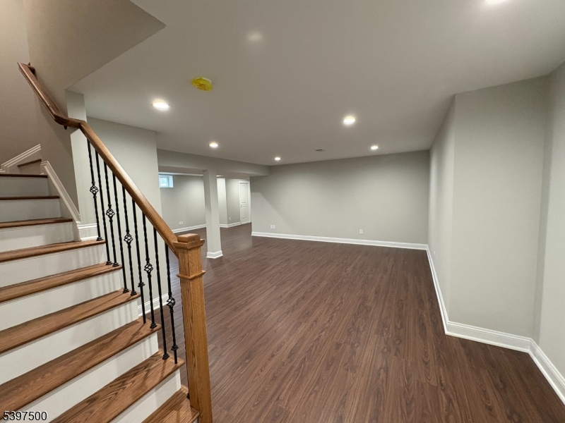 171 Old Bloomfield Avenue Parsippany, NJ 07054 - Photo 24 of 26