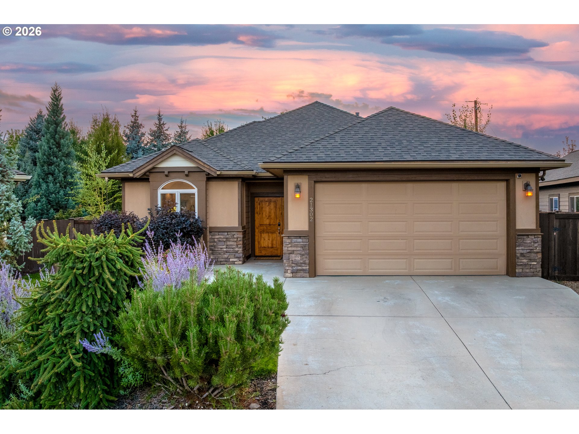 21302 Northeast Brooklyn Court Bend, OR 97701 - Photo 1 of 48