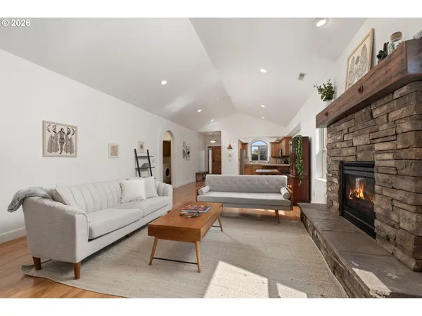 $660,000 | 21302 Northeast Brooklyn Court, Bend, OR 97701