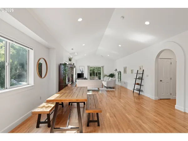 $660,000 | 21302 Northeast Brooklyn Court, Bend, OR 97701