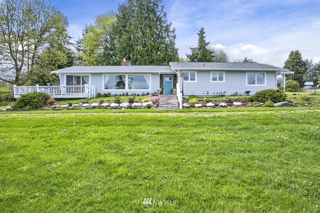 1361 East Marrowstone Road Nordland, WA 98358 - Photo 2 of 25 Gallery Image 2