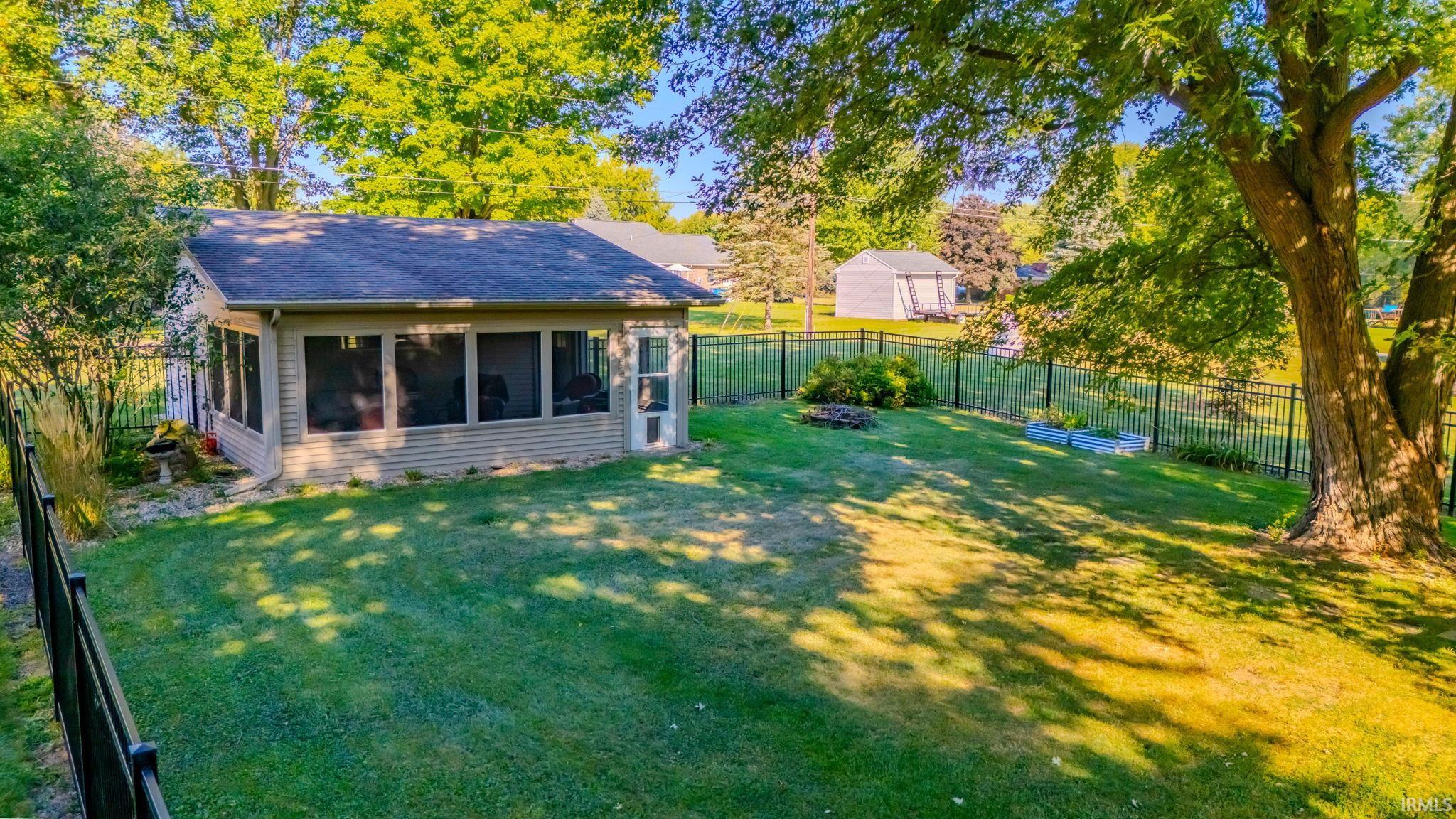 4141 North River Road Marion, IN 46952 - Photo 9 of 35